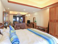 惠州巴厘海海景酒店 - 轻吻海风大床房