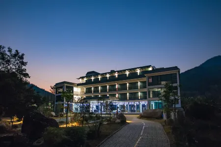 Yunji  Mountain View Hotel Отели в г. Синфен