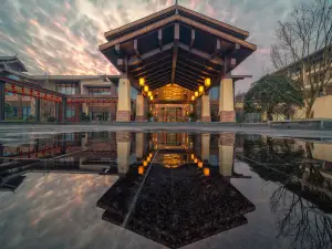 Shiqian Fodingshan Hot Spring Town Yutangsheng Hot Spring Resort Hotel