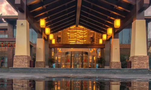 Shiqian Fodingshan Hot Spring Town Yutangsheng Hot Spring Resort Hotel
