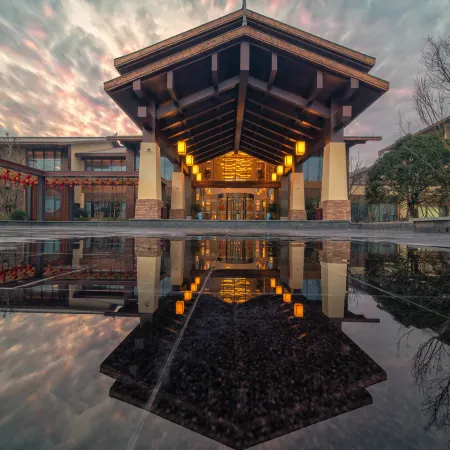Shiqian Fodingshan Hot Spring Town Yutangsheng Hot Spring Resort Hotel
