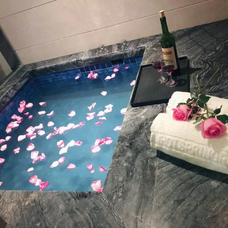 Chaohu Fragrant Hotspring Spa Resort
