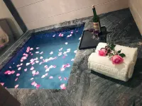 Chaohu Fragrant Hotspring Spa Resort Hotels in He County