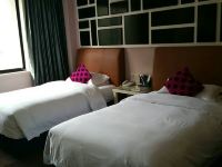 8090全季酒店(衢州双港街道店) - 标准双床房