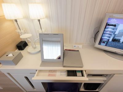 コーナーツインルーム ホテル エルセラーン大阪の写真