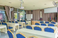 Suwanna Riverside Hotels in Sankhaburi