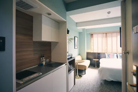 Hotel She, Kyoto