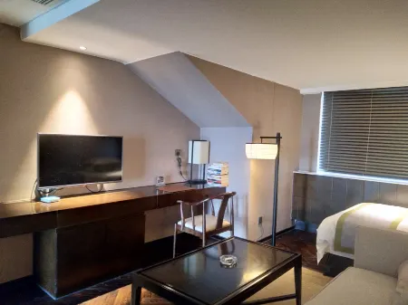 Wuzhen Fanpu Theme Culture Hotel Отели рядом с достопримечательностью «Wu Village»