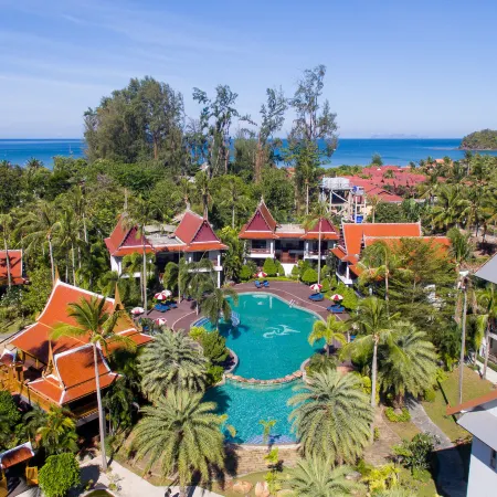 Royal Lanta Resort & Spa