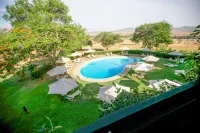 Taita Hills Safari Resort & Spa - Pools
