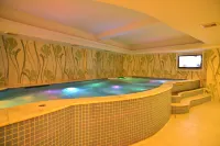 日月恆大酒店（賀州靈峯廣場遠東財富中心店） - SPA
