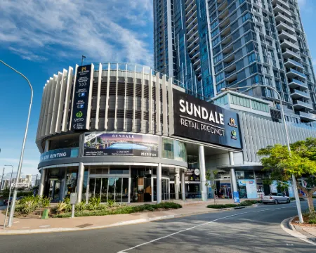 Meriton Suites Southport Near Hotel Photos