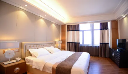 โรงแรมหลงฉี จวิ้นเยว่ ชีฟ - ที่มีที่จอดรถ