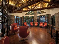 Yuntaishan Puju Lakeside Homestay فنادق في شيو وو