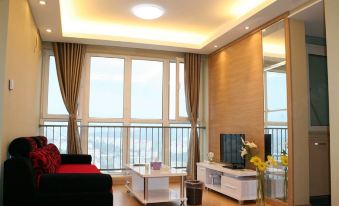 Qingdao Warm-Love Colorful Serviced Apartment