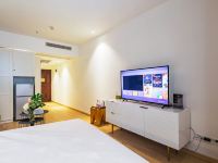寓居品质酒店式公寓(重庆重医奥体店) - 寓享豪华大床房