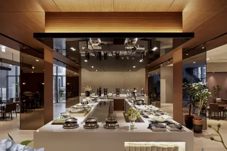 Ramada Encore by Wyndham Gimpo HAN River Hotel Отели рядом с достопримечательностью «Abraham Park Kenneth Vine Collection Museum»