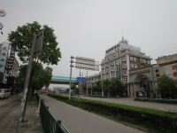 易佰良品酒店(上海华夏东路地铁站店) - 酒店附近