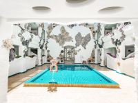 风雪故城酒店(大理漫花店) - 室内游泳池