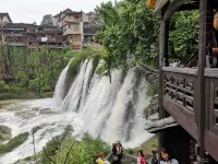 Tuwang Palace Waterfall Inn
