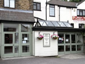 The Jolly Drayman Pub and Hotel