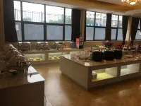 Vienna Hotel (Ganzhou Railway Station Wanda Plaza Branch) - breakfast