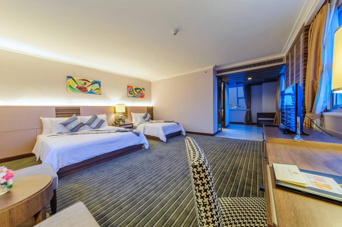 ザ バークレイ ホテル プラトゥーナム バンコク バンコク を宿泊予約 22年安い料金プラン 口コミ 部屋写真 Trip Com