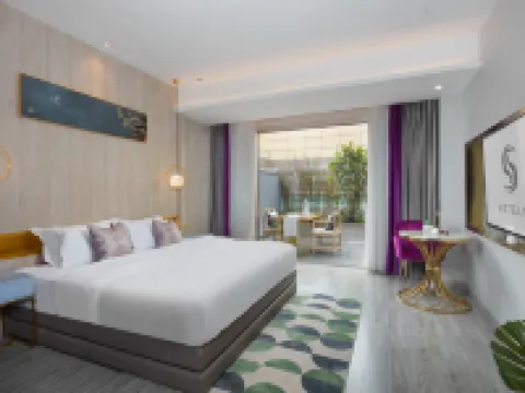 Style S Hotel (Linshui Hongfan Plaza Bus Terminal) Hotels in Linshui