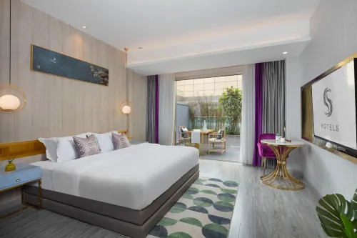 Style S Hotel (Linshui Hongfan Plaza Bus Terminal) - Park Yeri