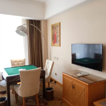 Vienna Hotel (Zixi Dajueshan)