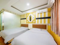 重庆艾维斯酒店 - 标准双床房