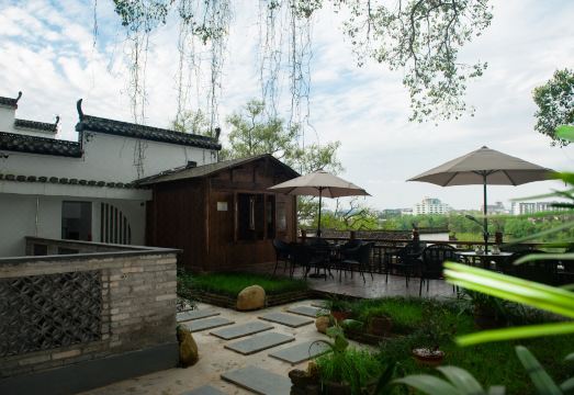 Peng Lai Ju Homestay Hotel Overview