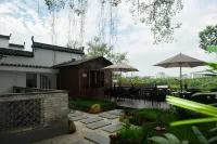 Friends Gathering Homestay (Xiangao West Lake Cultural Tourism Street Branch) Hotels near Wuyuan Xi Yuan