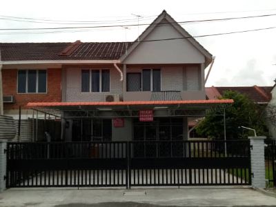 Friends and Family Sweet Home