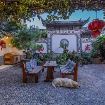 Honglinge Inn (Dali Ancient Town South Gate)