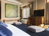Triviho Hotel Hotels near Sacred Road