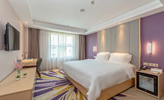 Laifeng Hotel (Guangzhou Baiyun Mountain Baiyun Avenue North Subway Station)