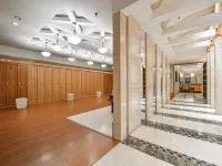 瀋陽黎明格蘭雲天國際飯店（中街長安路地鐵站店） 万莲附近的飯店