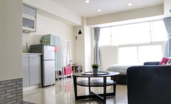 ximen studio apt three @ximendingMRT one min