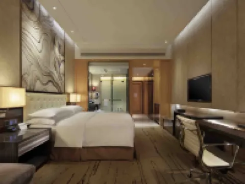 Hilton Zhengzhou Hotels in Zhengzhou