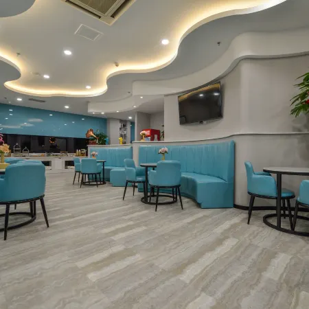 Kaiyuan Liju Hotel (Dalian Railway Station Zhongshan Square Subway Station Branch)