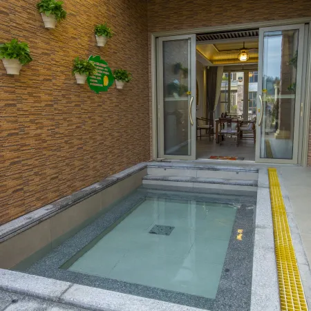Yangxi Lafei'er Hot Spring Holiday Villa