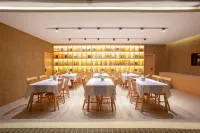 Puzhehei pure lake vision gloria hotel