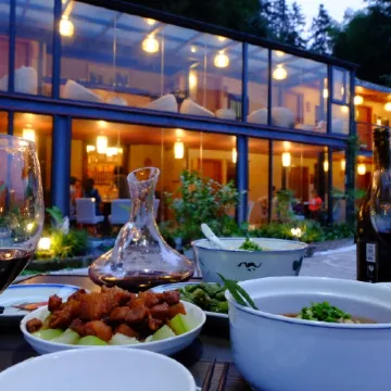 Taoyuan Shanju Inn