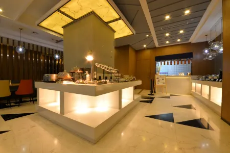 Atour Hotel (Harbin Haxi University of technology subway station) Отели рядом с достопримечательностью «Heilongjiang University»