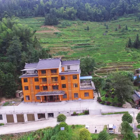 Ziquejie Baishuidong Hostel
