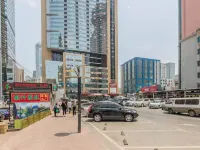 NO.8 Qing Ni Apartment(DL Railway Station Zhongshan Square Branch ) Hotel in zona Mori Building
