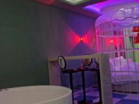 青海湖他她情侣酒店 - 爱情囚笼主题房