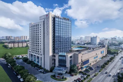 반웜 호텔 시즈딩란 광장 주변 호텔