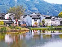 Yueshang Moon Bay Wetland Hostel Hotels in Wuyuan